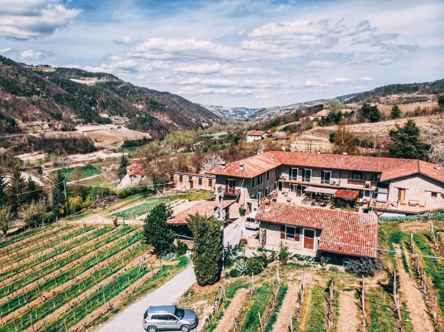 Agriturismo Tenuta San Giuseppe Cossano Belbo Exterior photo