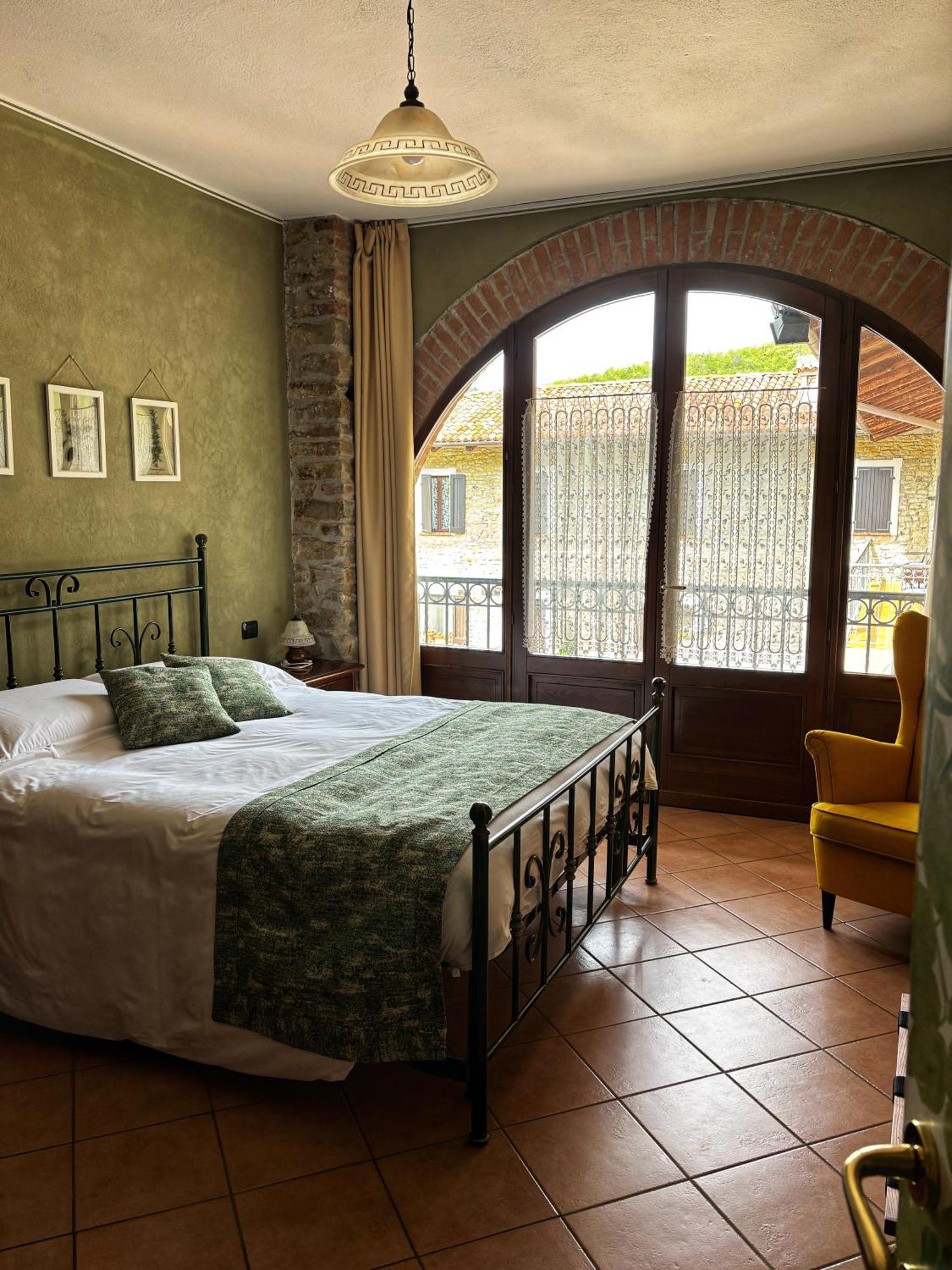 Agriturismo Tenuta San Giuseppe Cossano Belbo Exterior photo
